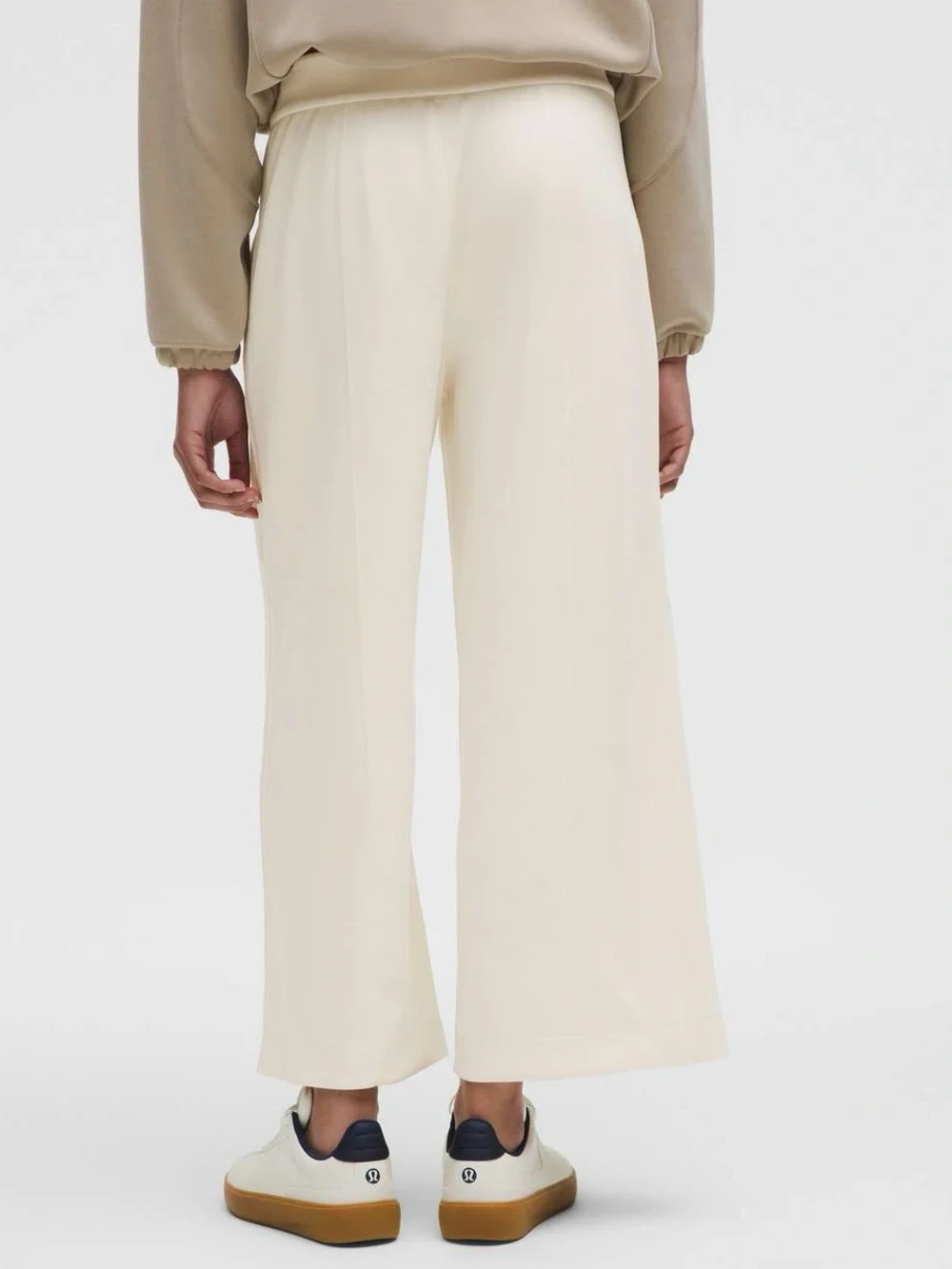 lululemon Softstreme High-Rise Wide-Leg Cropped Pant Sz L Light Ivory